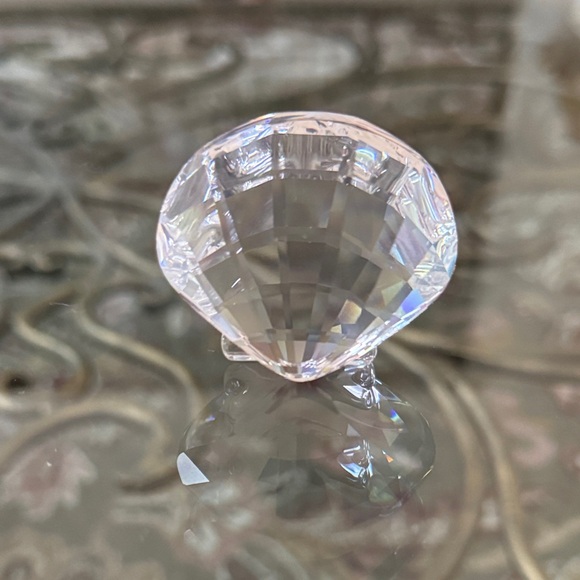 Swarovski Elegant Crystal Sea Shell